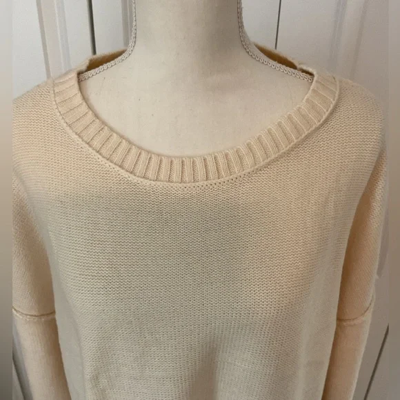 Cozy Cream Sweater - Picture 4 of 16
